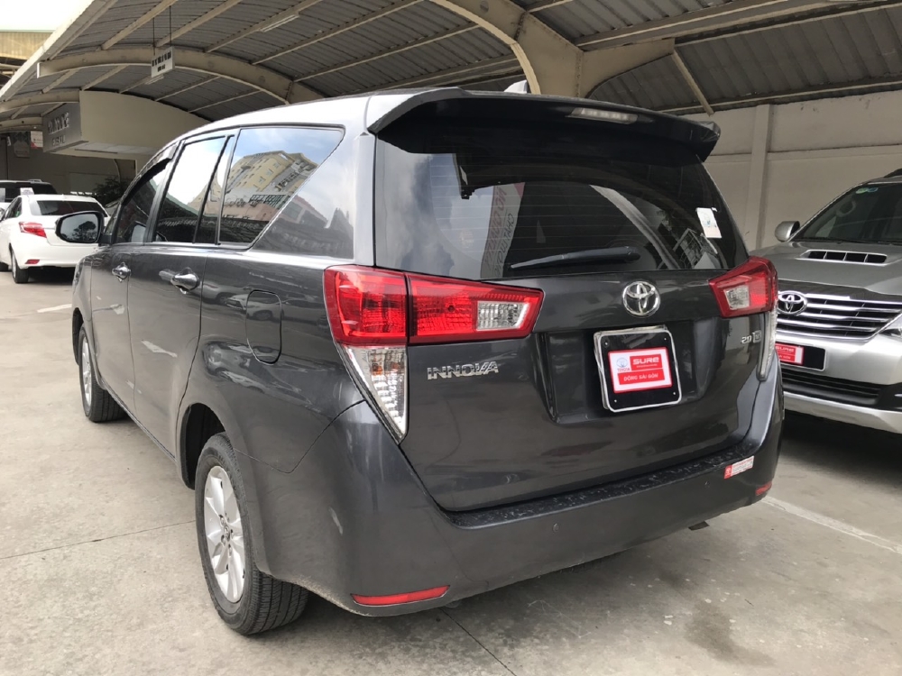 Bán xe INNOVA G, số tự động, sản xuất 2017, xe chạy được 62000km , hỗ trợ trả góp với lãi suất thấp