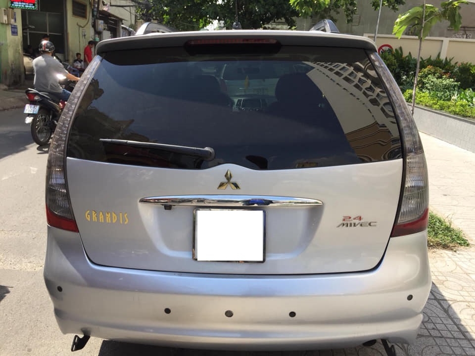 Cần bán xe Grandish 2006 Số tự động màu bạc