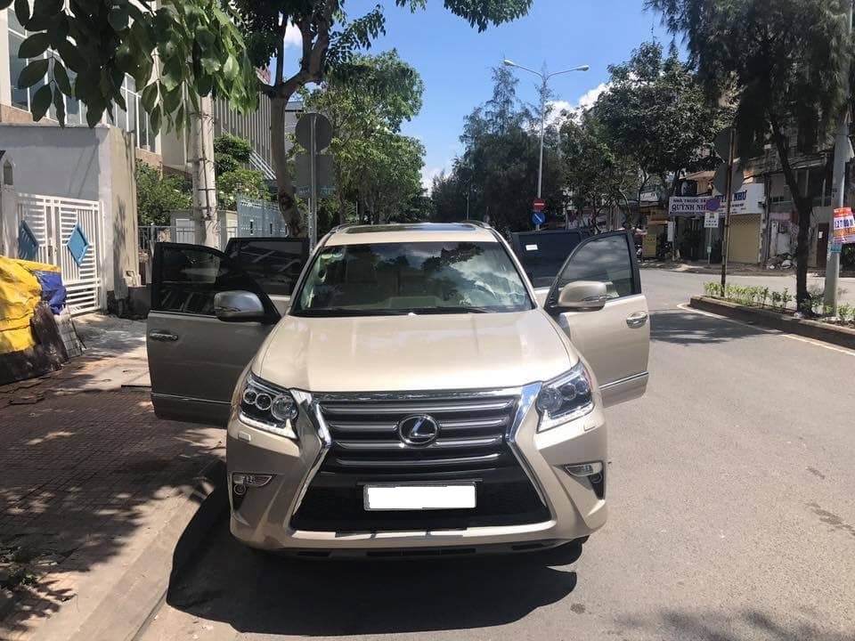 Cần bán xe Lexus GX460 model 2016 màu vàng nhập khẩu Nhật Bản