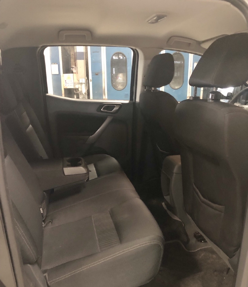 Bán Ford Ranger XLT sx 2015 form mới