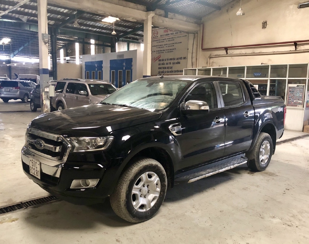 Bán Ford Ranger XLT sx 2015 form mới