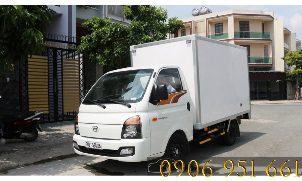 Xe tải Hyundai 1T5 thùng kín, Hyundai H150 xe có sẵn, giao ngay