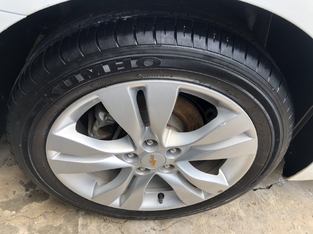 Chevrolet cruze Ltz 2017 AT trắng bs SG