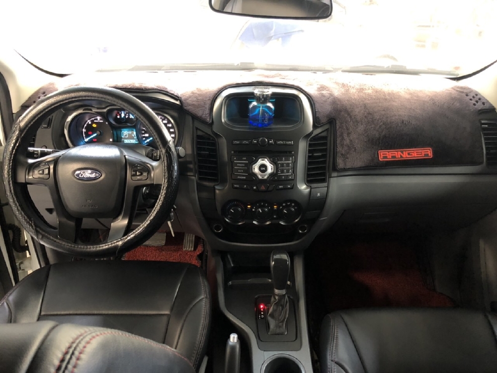 Bán Ranger XLS 4x2AT sx 2017 màu trắng