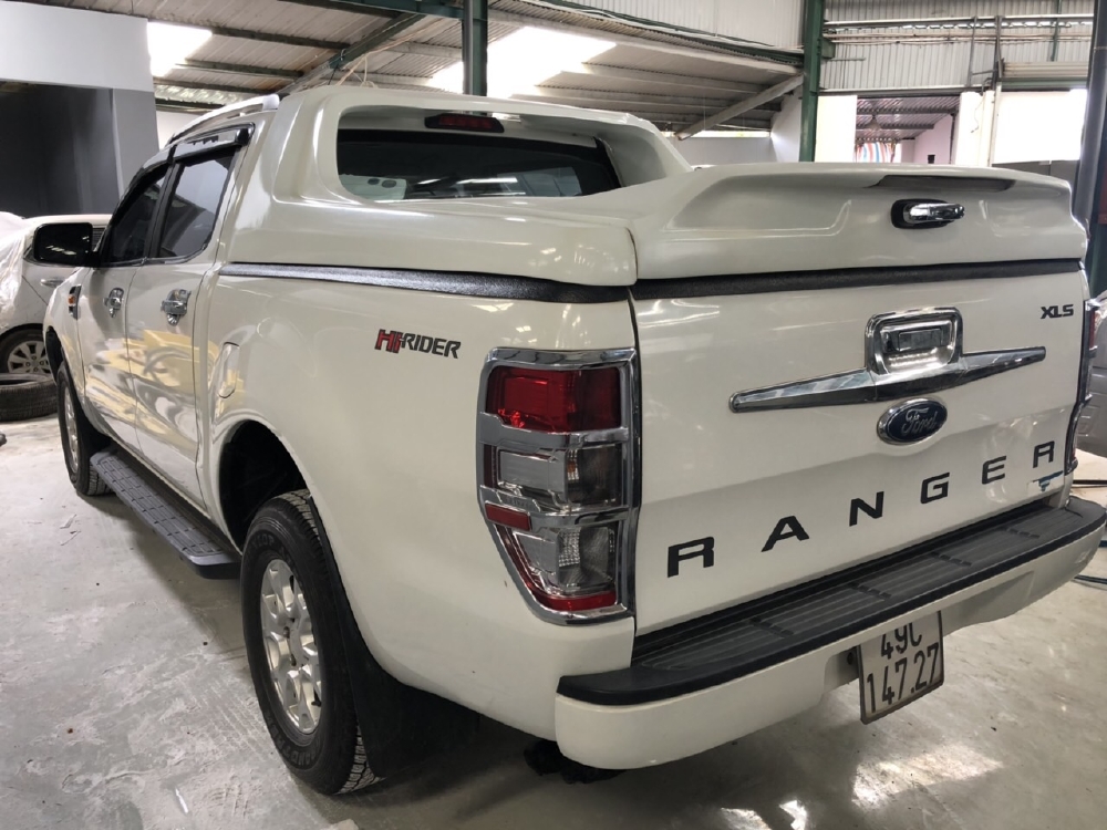 Bán Ranger XLS 4x2AT sx 2017 màu trắng