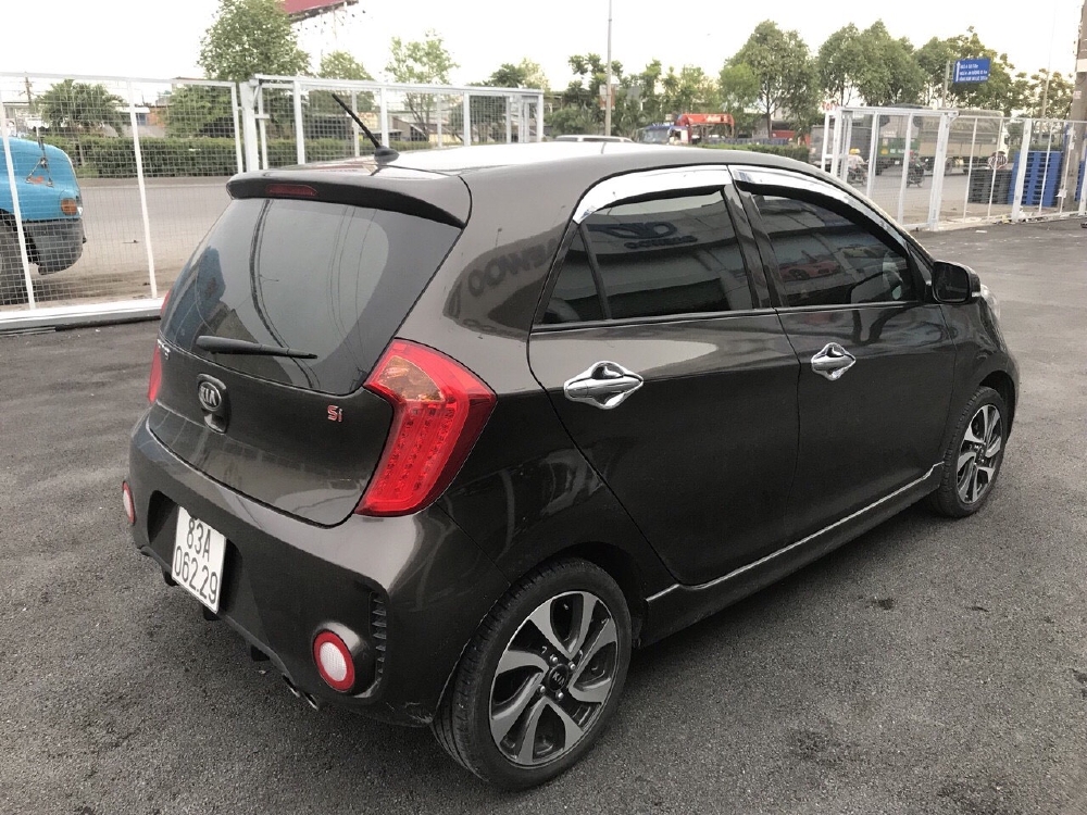Bán Kia Morning SI 1.25MT màu nâu titan số sàn sản xuất 2017 một chủ xe gia đình