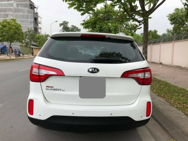 Bán Kia Sorento 2016 màu trắng tự động full đầy đủ tiện nghi