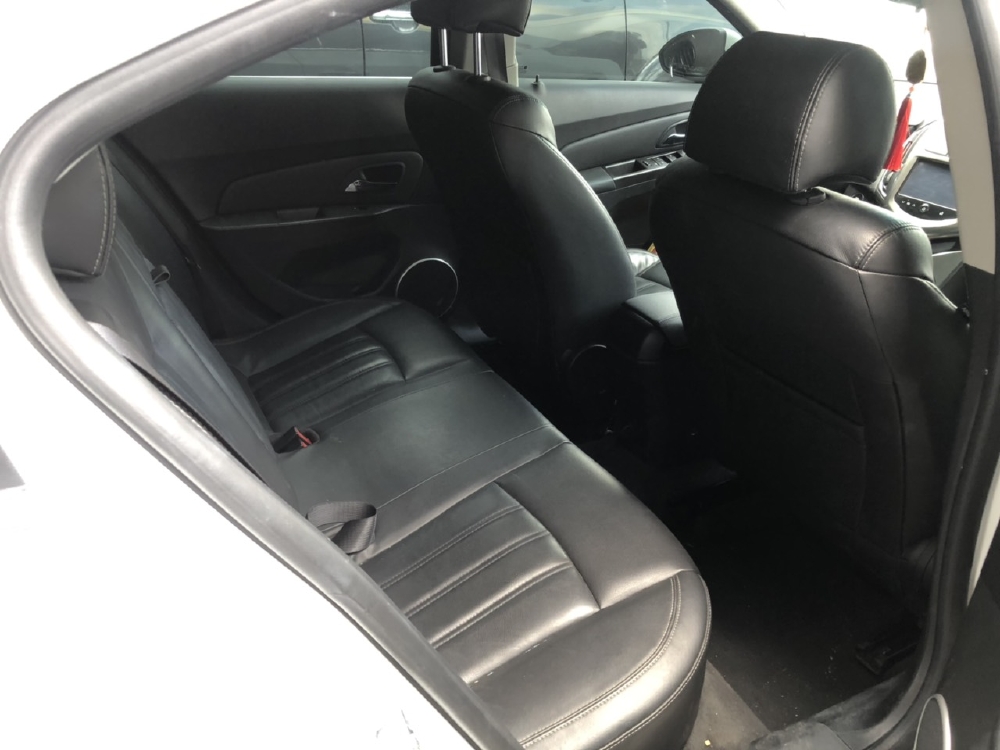 Chevrolet cruze Ltz 2017 AT trắng bs SG