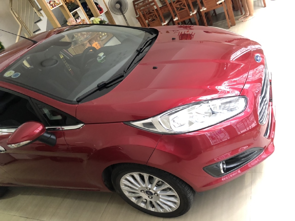 Bán Ford Fiesta S 1.5AT màu đỏ đô số tự động bản 5 cửa sản xuất 2018 chạy lướt 14000km