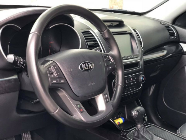 Bán Kia Sorento 2016 màu trắng tự động full đầy đủ tiện nghi