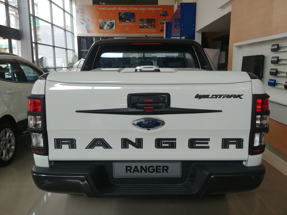 Bán Xe Ford Ranger Wildtrak Bi-Turbo Nhập Thái, KM Mới Nhất Tháng 5