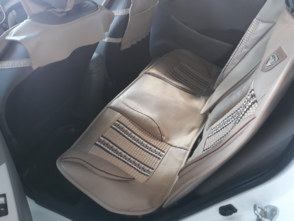 Bán Accent 1.4AT sedan 2014, màu trắng, đúng chất, giá TL, hổ trợ góp