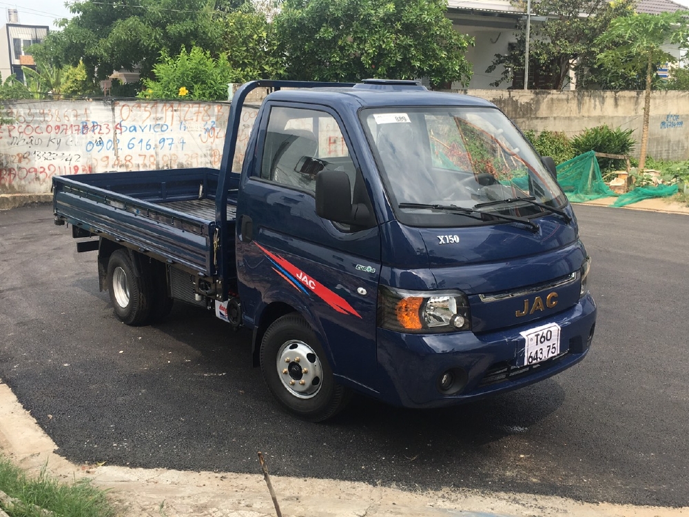 Xe tải jac 1 tấn 5 thùng mui bạt