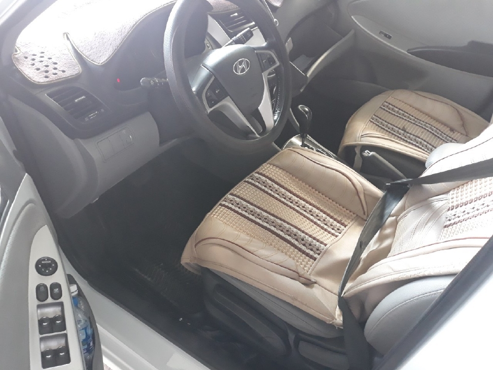 Bán Accent 1.4AT sedan 2014, màu trắng, đúng chất, giá TL, hổ trợ góp