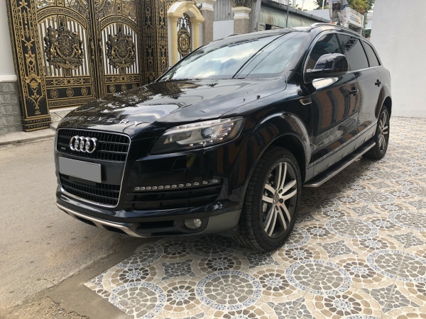 Bán Audi Q7 màu đen 2008 bản full nhé, ghé điện, cóp điện, surup mui nha