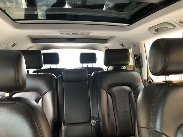 Bán Audi Q7 màu đen 2008 bản full nhé, ghé điện, cóp điện, surup mui nha
