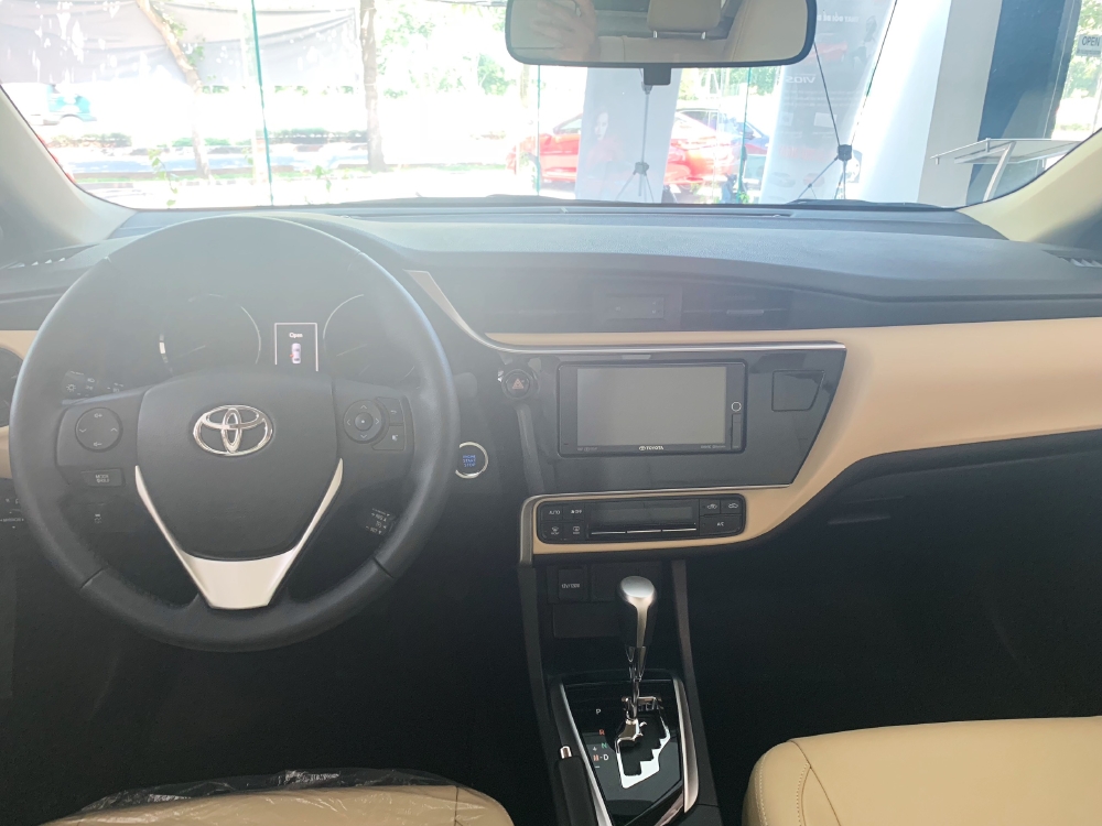 Toyota ALTIS 2019 - Trả trước 215 triệu - Đủ màu, Giao ngay