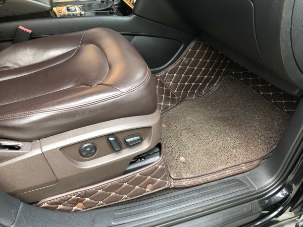 Bán Audi Q7 màu đen 2008 bản full nhé, ghé điện, cóp điện, surup mui nha