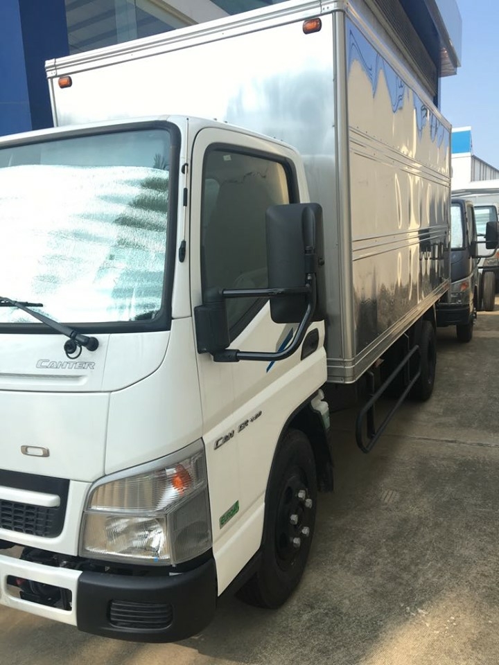 Bán Fuso Canter 4.99 năm sản xuất 2019, màu trắng, xe nhập, ưu đãi 10.000.000VND