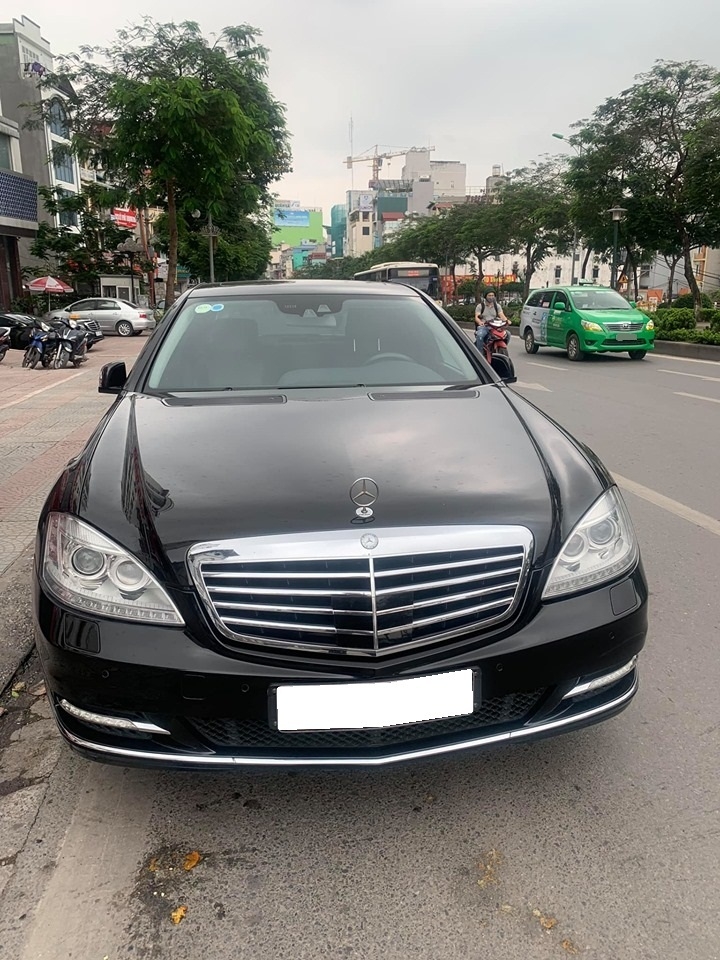 Cần bán siêu xe S350, sản xuất 2008 đăng ký 2009, số tự động, màu đen, gia đình sử dụng