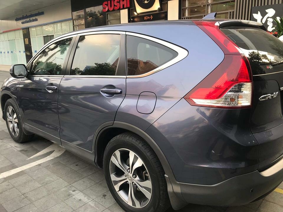 Bán Honda Crv xám xanh 2015 tự động Fulloption cực kỳ đẹp nha.