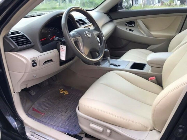 Bán Toyota Camry LE 2007 le nhập Mỹ màu đen xe rất mới