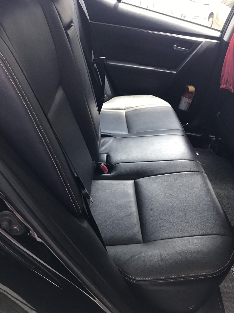 Bán xe Altis 2.0V đời 2016, màu đen  Odo 38370km , xe đẹp sang chảnh, có hỗ tợ trả góp , đặc gạch nhanh ạ