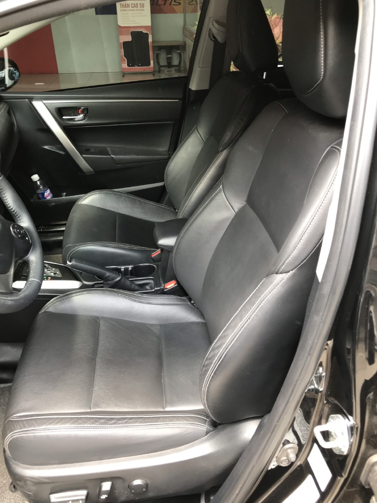 Bán xe Altis 2.0V đời 2016, màu đen  Odo 38370km , xe đẹp sang chảnh, có hỗ tợ trả góp , đặc gạch nhanh ạ
