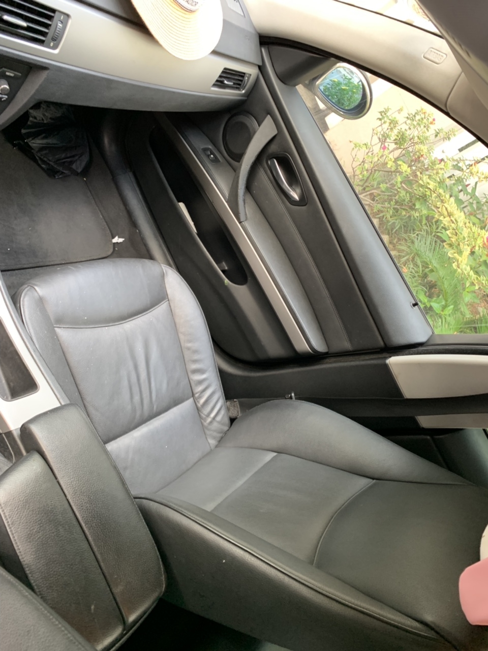 Bán BMW 320i màu vàng cát số tự động nhập 2007 lăn bánh 2008 biển Thủ Đô 1 đời chủ
