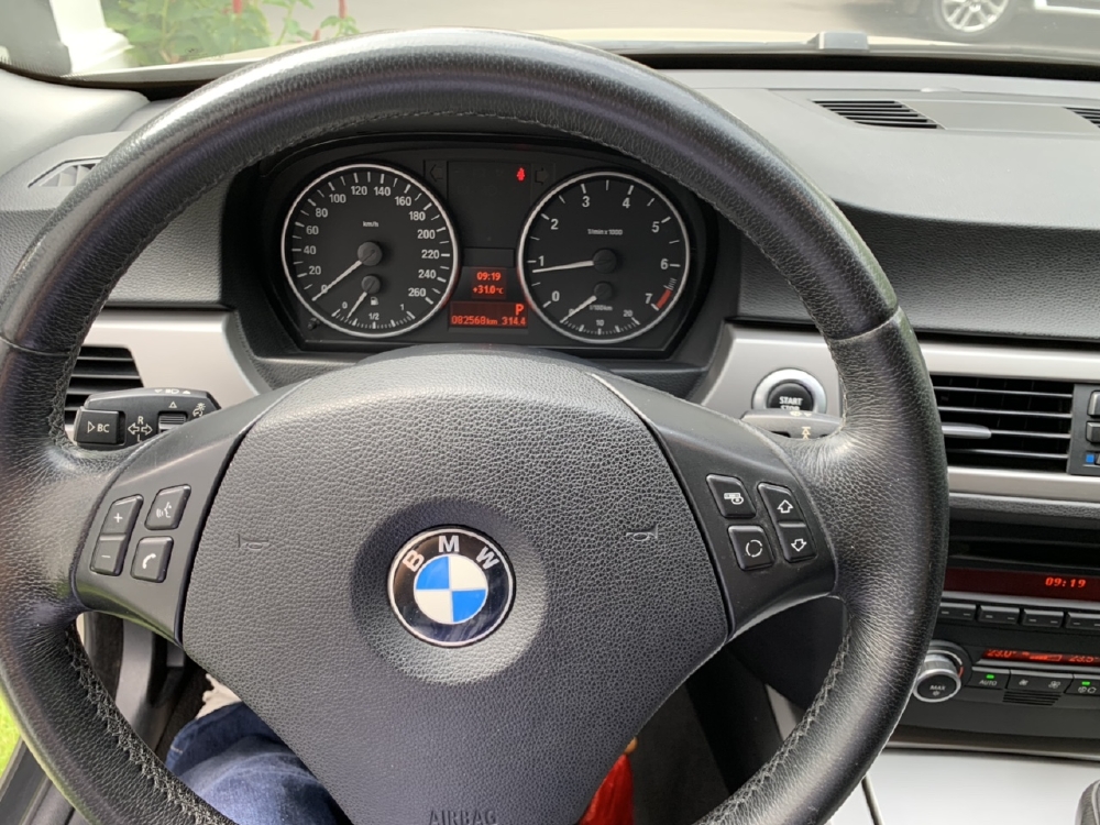 Bán BMW 320i màu vàng cát số tự động nhập 2007 lăn bánh 2008 biển Thủ Đô 1 đời chủ