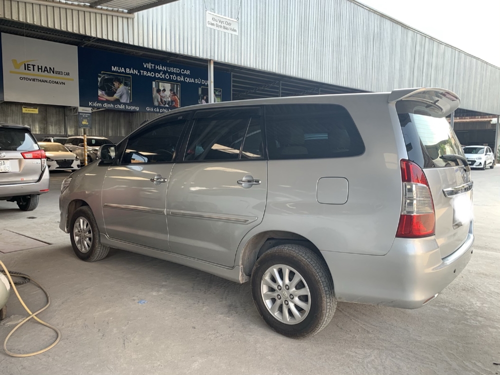 Bán innova V 2014, màu bạc, đúng chất, giá TL, hổ trợ góp
