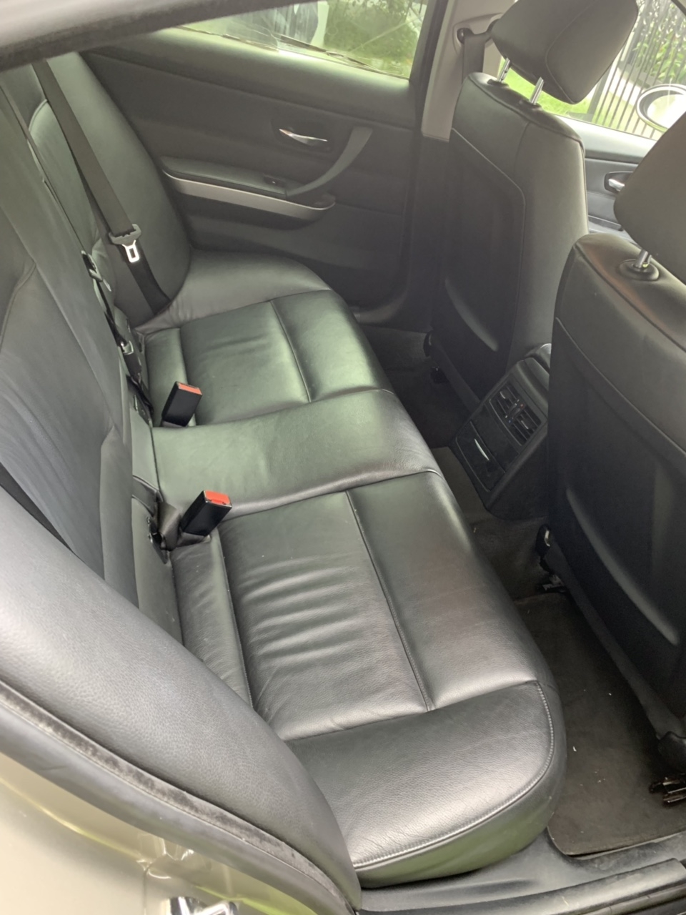Bán BMW 320i màu vàng cát số tự động nhập 2007 lăn bánh 2008 biển Thủ Đô 1 đời chủ
