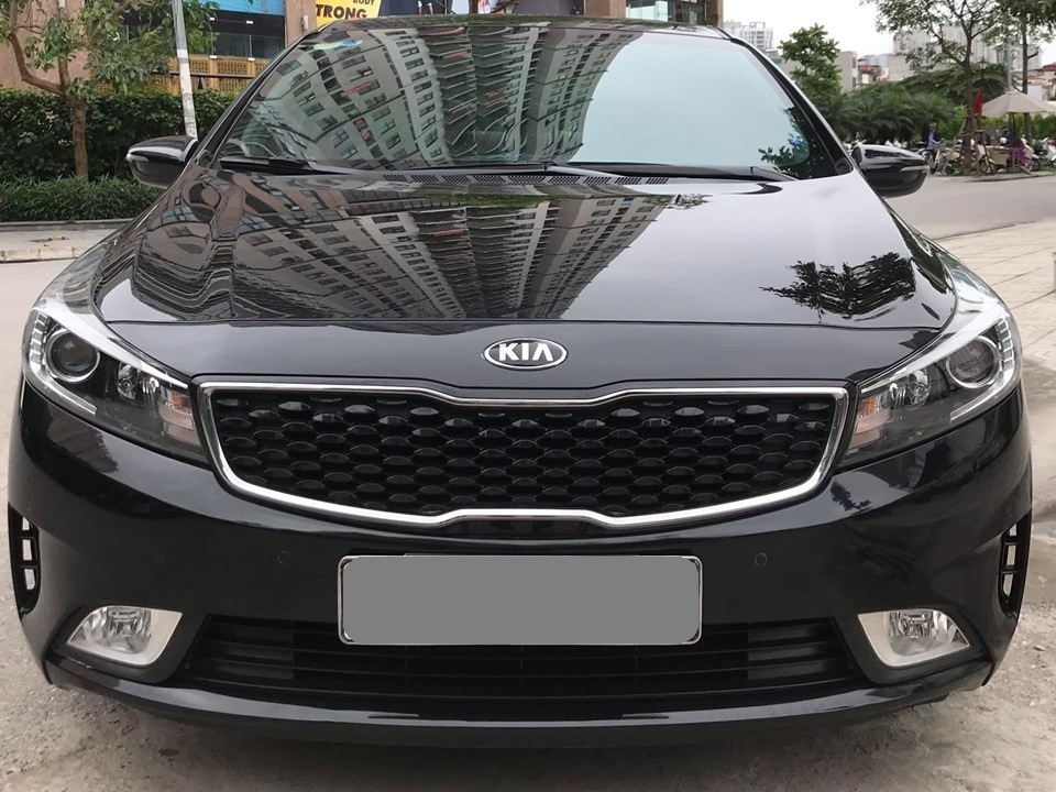 Bán Kia Cerato 2.0 2016 số tự động máy xăng màu đen rất đẹp