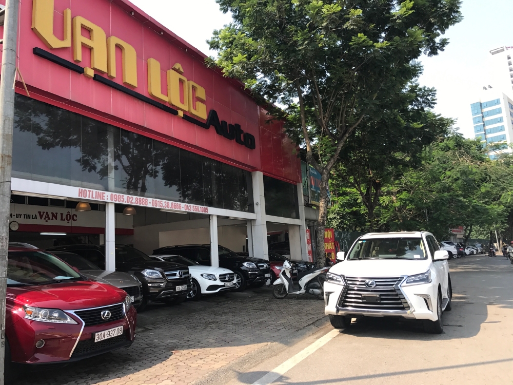 Lx570 2017 trắng