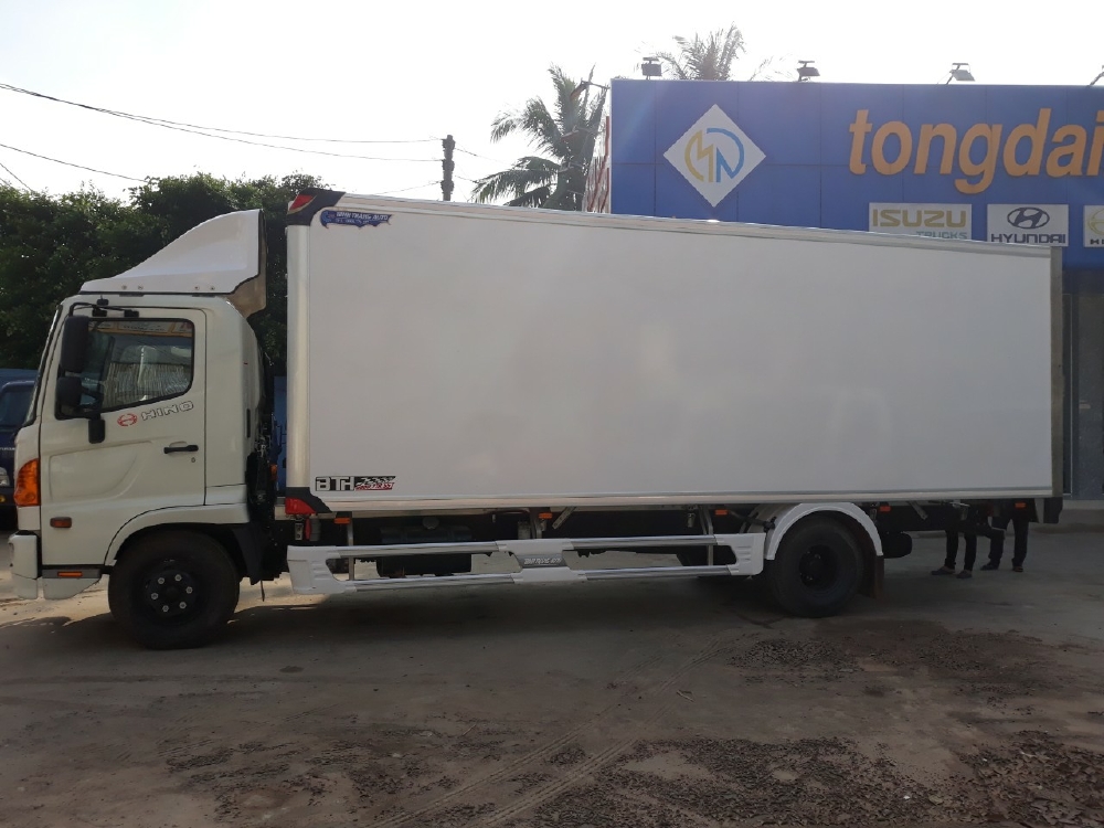 Xe tải thùng Quyền Bảo Ôn HINO FC9JLTC tải 6 tấn - Trả Góp