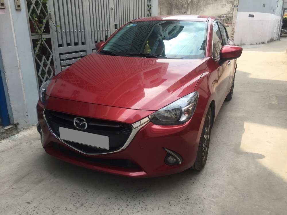 Bán Mazda 2 màu đỏ 2017 tự động xe rất đẹp và mới