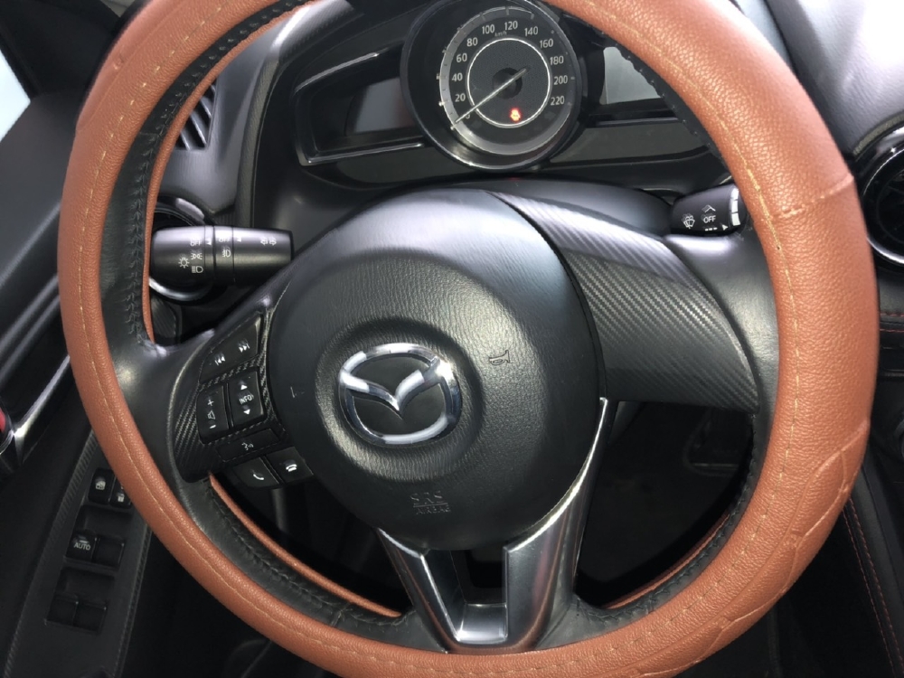 Bán mazda 2 2016, màu đen, siêu lướt, biển TP, giá TL, hổ trợ góp