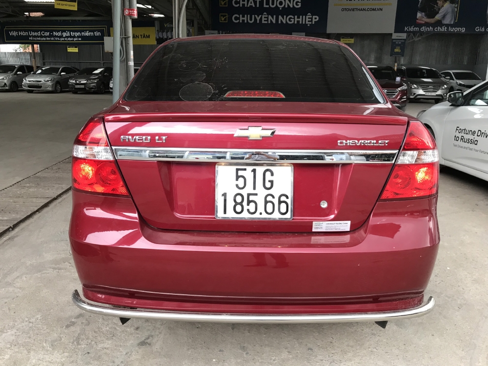 Bán Chevrolet Aveo LT 1.4MT màu đỏ số sàn sản xuất 2018 biển Sài Gòn