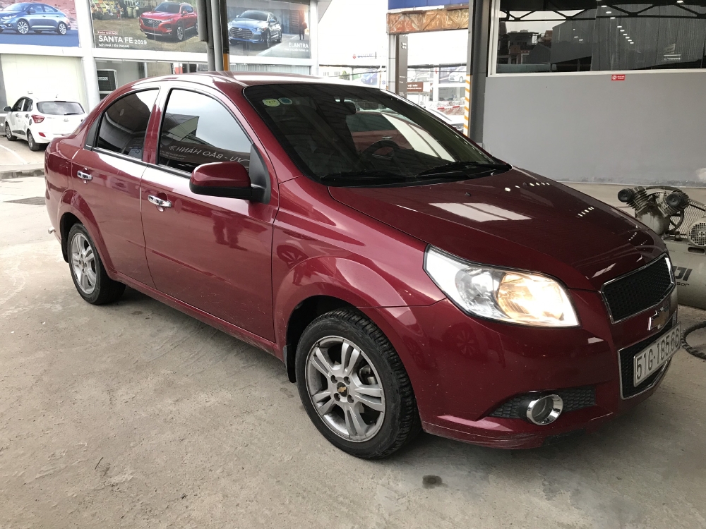 Bán Chevrolet Aveo LT 1.4MT màu đỏ số sàn sản xuất 2018 biển Sài Gòn