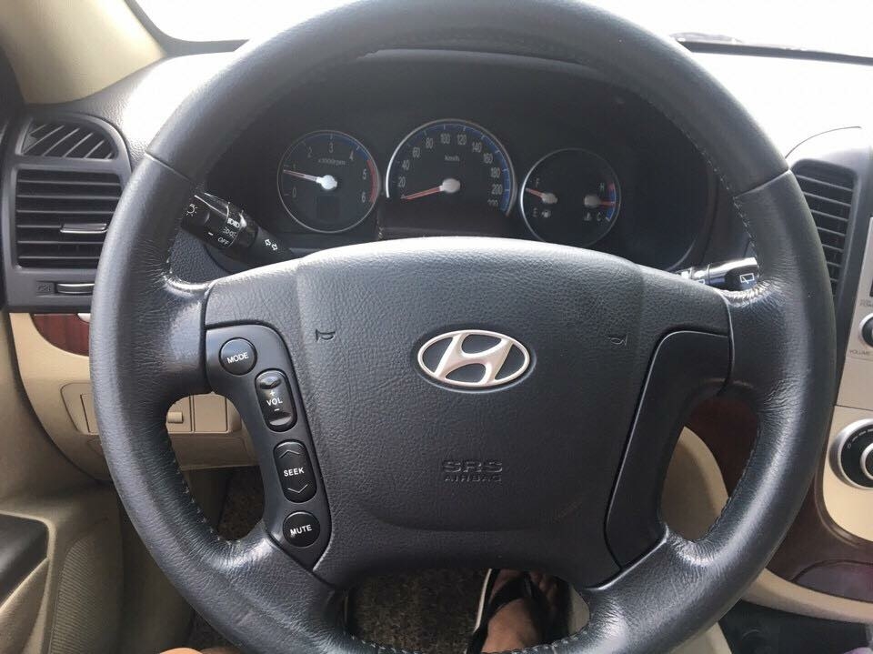 Cần bán xe Hyundai Santafe 2009 số sàn máy xăng nhập khẩu Hàn Quốc