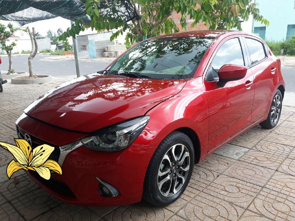 Mazda 2 1.5AT Hatchback 2016 màu đỏ