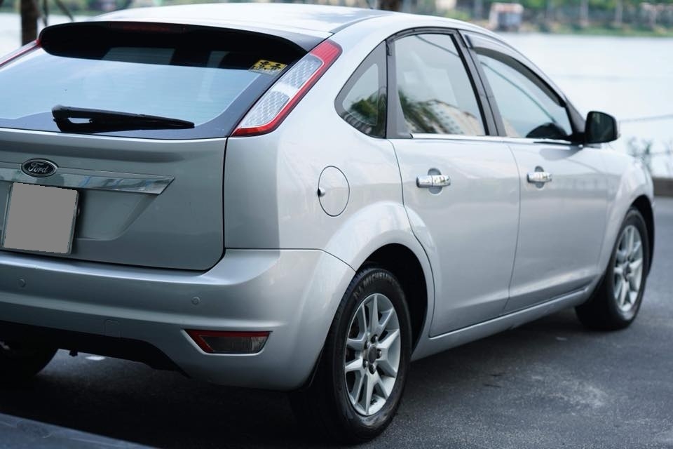 Mình bán Ford Focus  Bạc 2010 tự động hatchback chính chủ