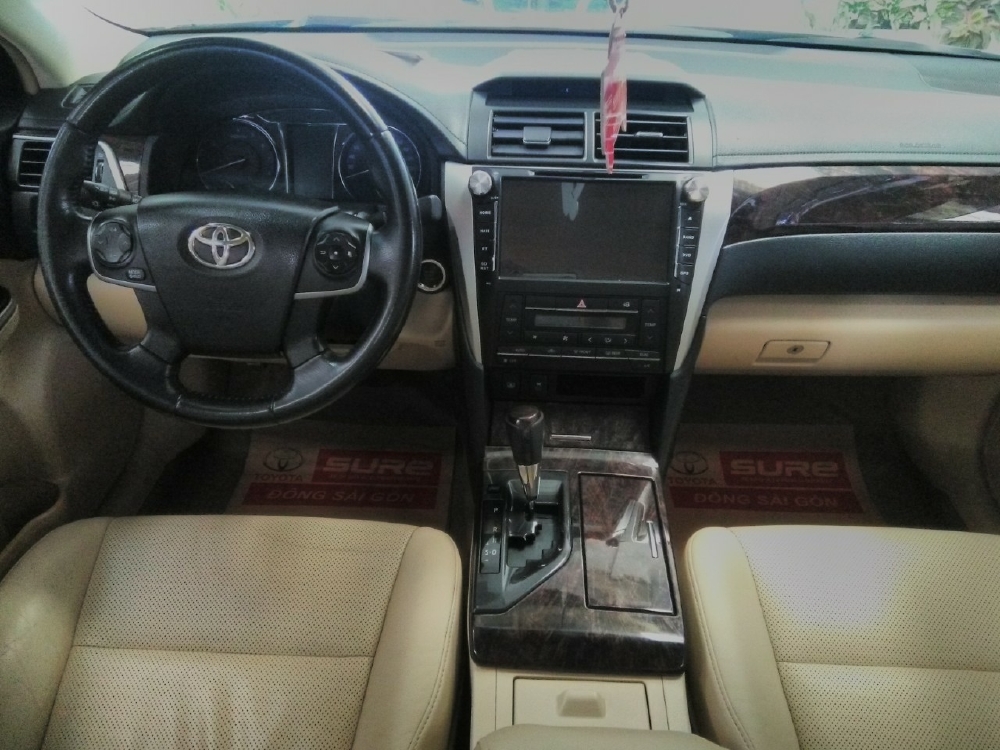 Bán Camry 2.5G đời 2015, màu bạc xe đẹp nhé , phụ kiện đi kèm. Hổ trợ trả góp