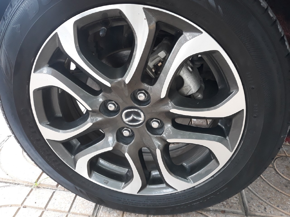 Bán mazda 2 HB 2016, màu đỏ, đúng chất, giá TL, hổ trợ góp