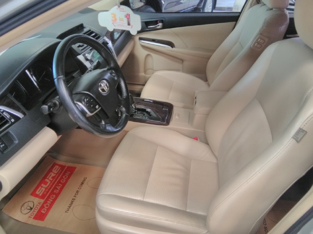 Bán Camry 2.5G đời 2015, màu bạc xe đẹp nhé , phụ kiện đi kèm. Hổ trợ trả góp