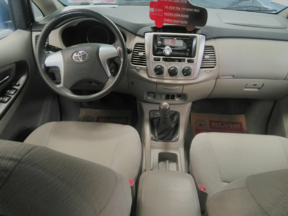 Bán Innova E đời 2015, số sàn màu bạc, xe đẹp giá hạt dẻ . Có hổ trợ trả góp