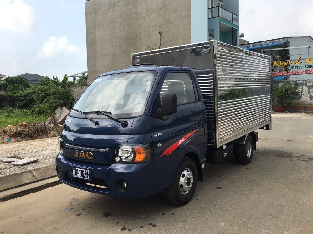 xe tải jac x150 1 tấn 50 thùng kín 3m3 - 100tr lăn bánh