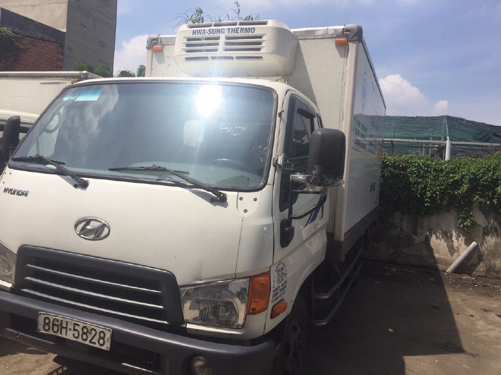 Bán xe tải đông lạnh Hyundai HD72