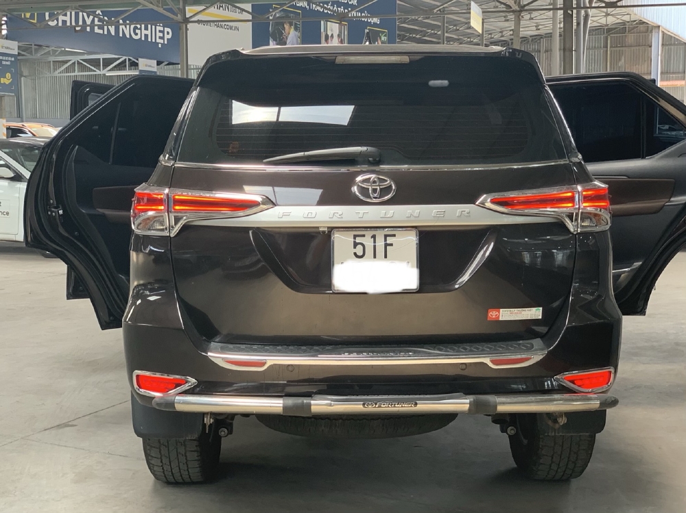 Bán Fortuner G 2017, màu nâu, đúng chất, biển TP, giá TL, hổ trợ góp