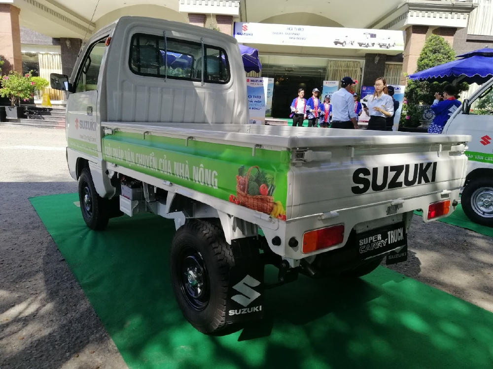 Suzuki Carry truck thùng lững 645kg